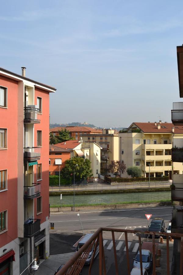 Da Fabio E Francesca - Holiday Apartment Verona Eksteriør billede